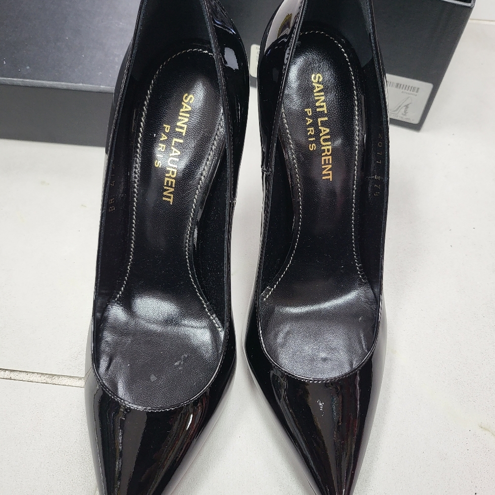 Yves Saint Laurent black patent pumps. Authentic. Sold As Is.